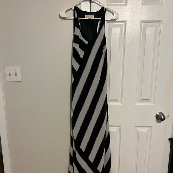 Michael Kors Racerback Maxi - Picture 2 of 3